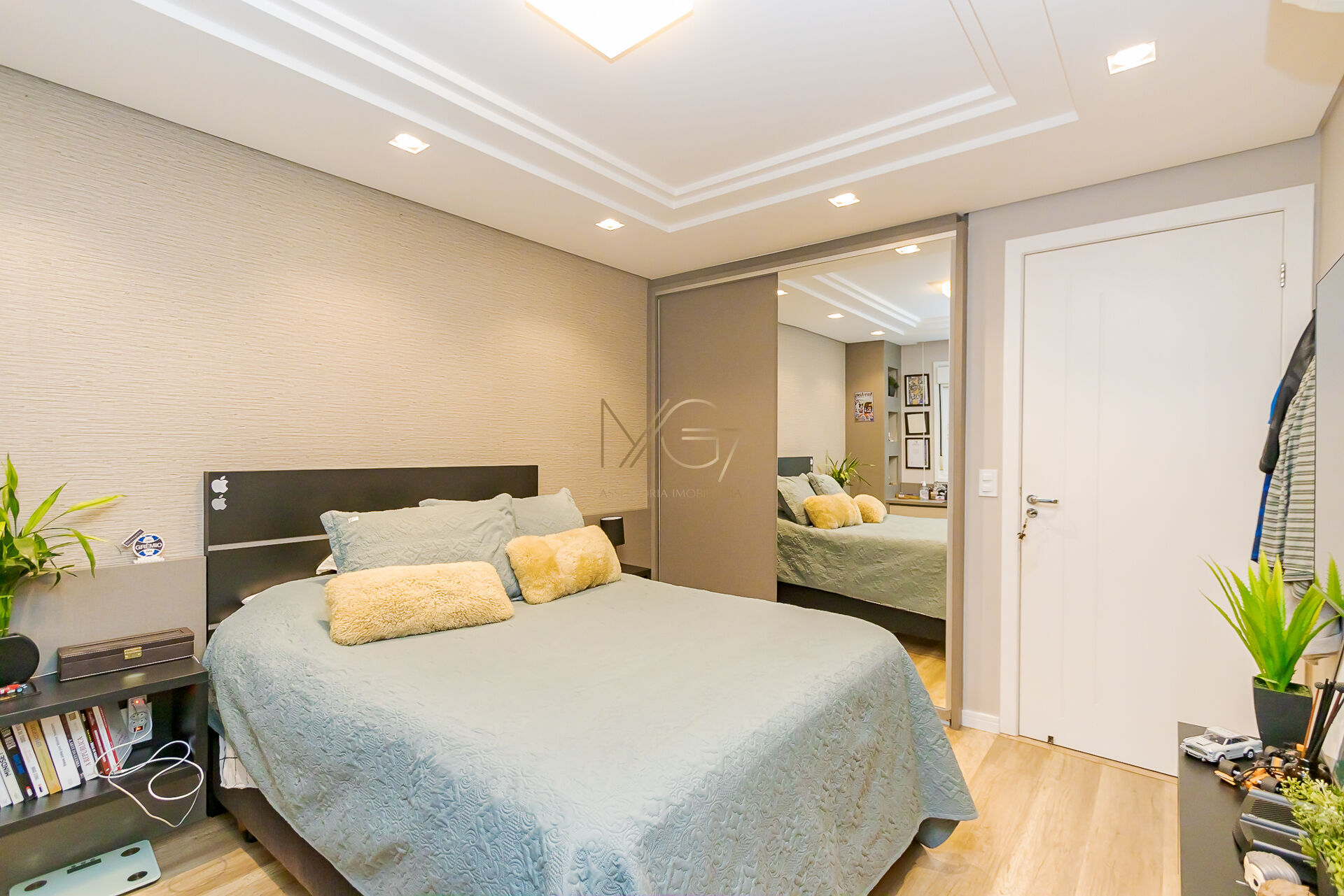 Casa à venda com 4 quartos, 200m² - Foto 25
