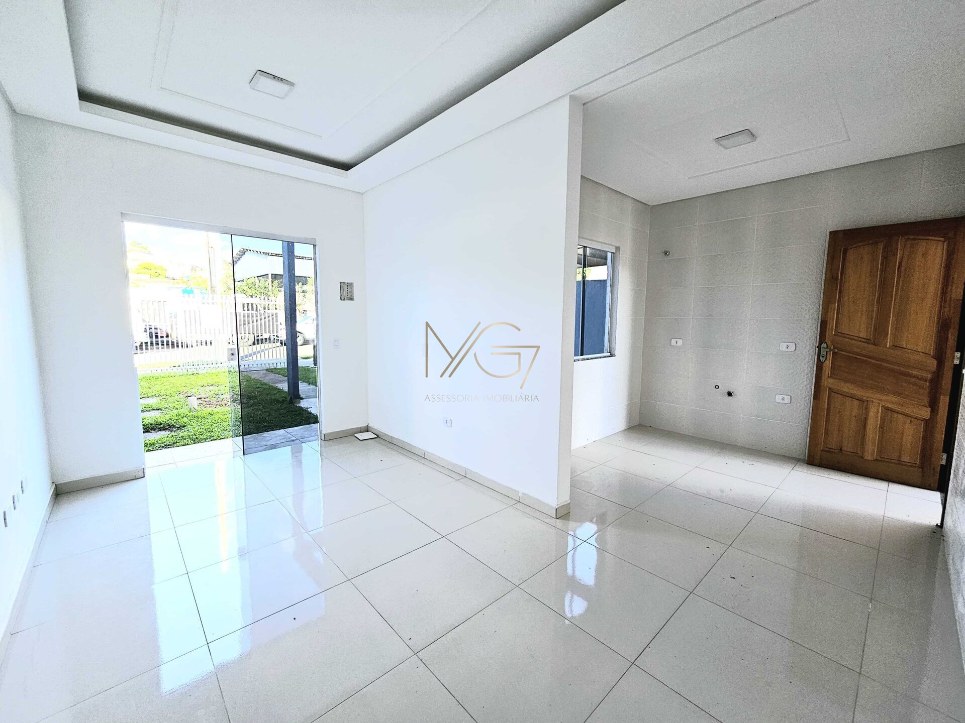 Casa à venda com 3 quartos, 64m² - Foto 3