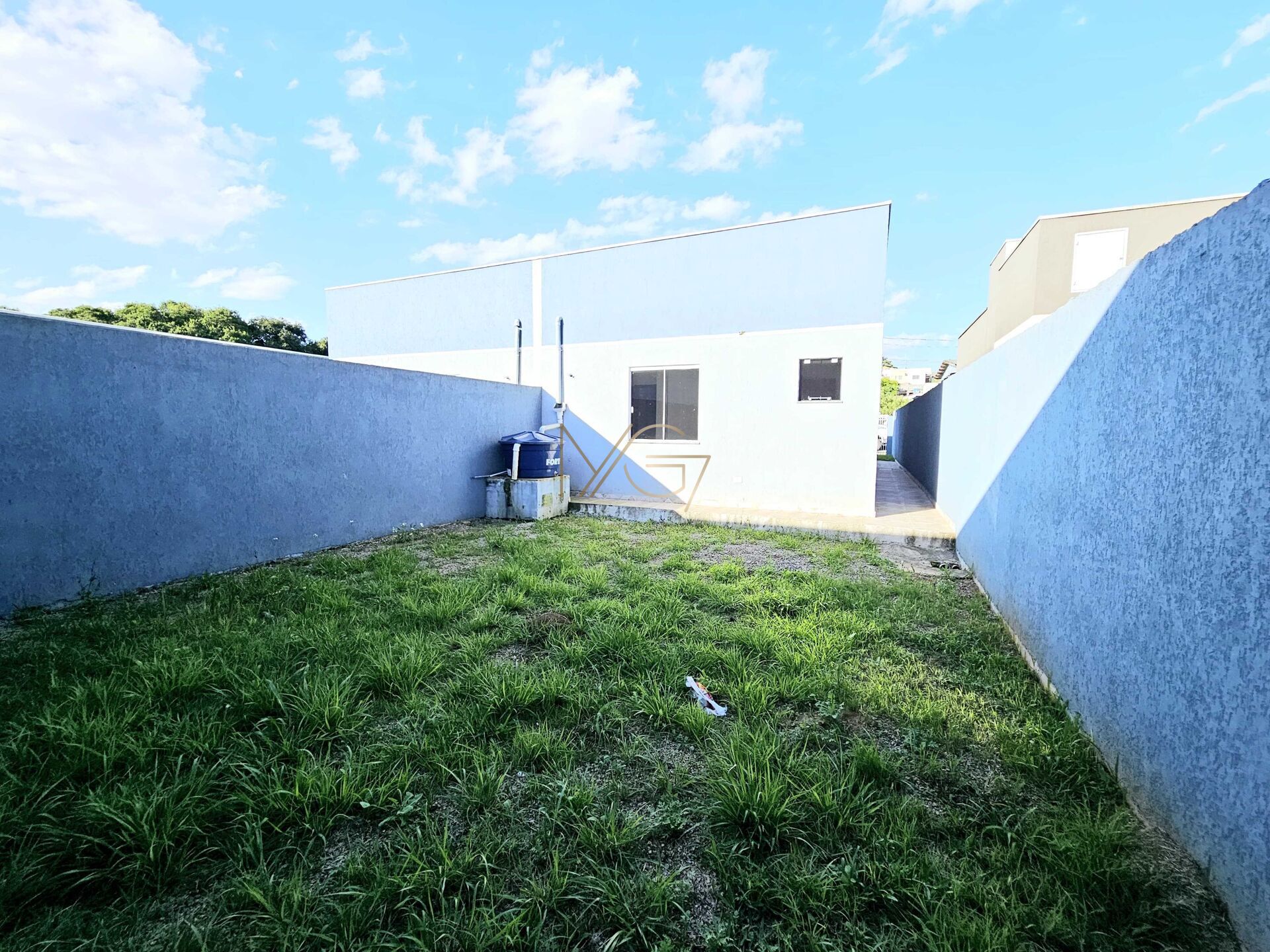 Casa à venda com 3 quartos, 64m² - Foto 11