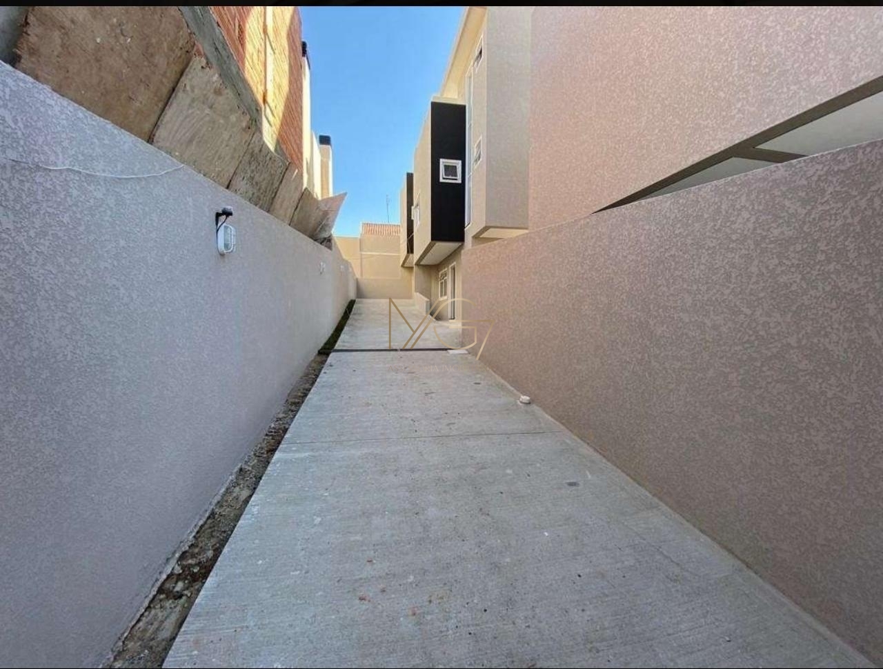 Casa à venda com 3 quartos, 120m² - Foto 4