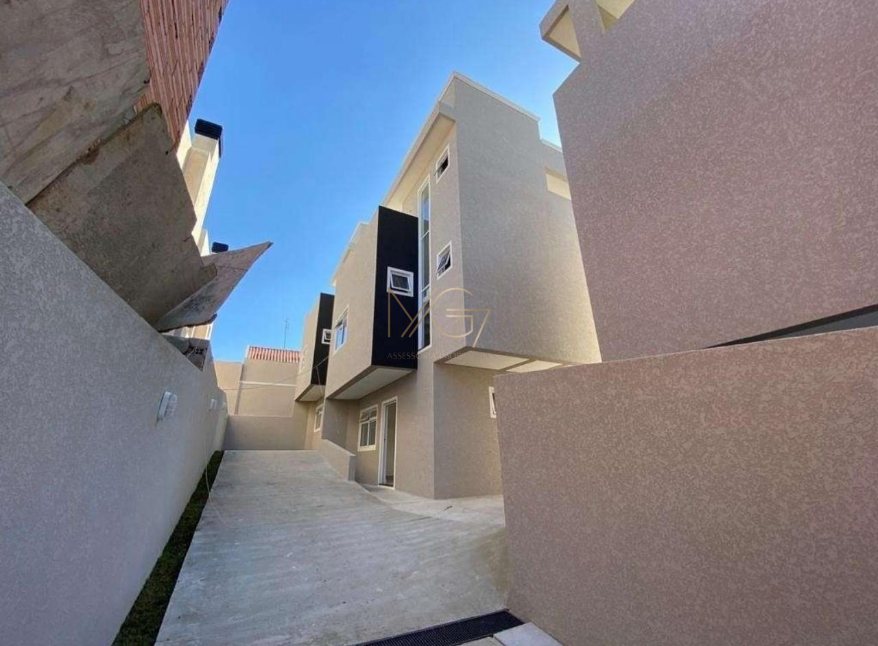 Casa à venda com 3 quartos, 120m² - Foto 2