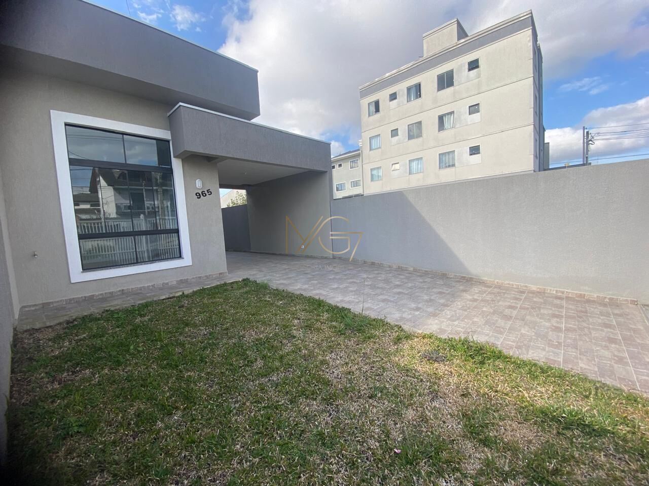 Casa à venda com 3 quartos, 82m² - Foto 2