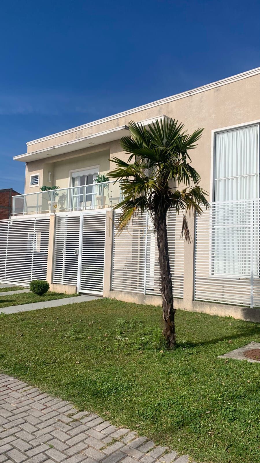 Sobrado à venda com 3 quartos, 250m² - Foto 1