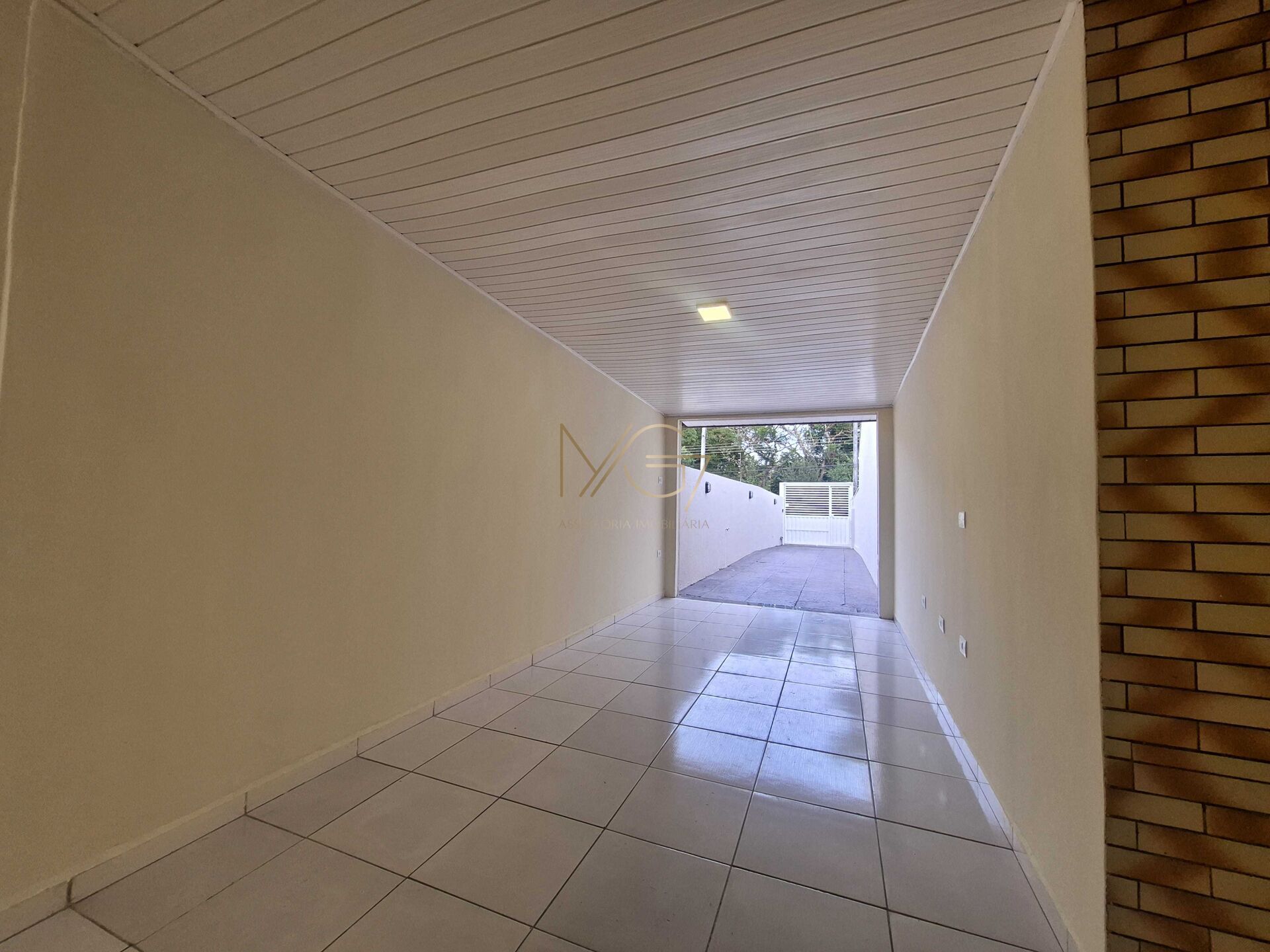 Casa à venda com 2 quartos, 56m² - Foto 3