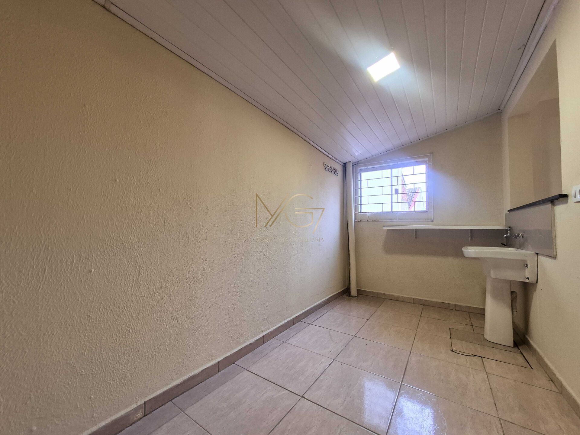 Casa à venda com 2 quartos, 56m² - Foto 10