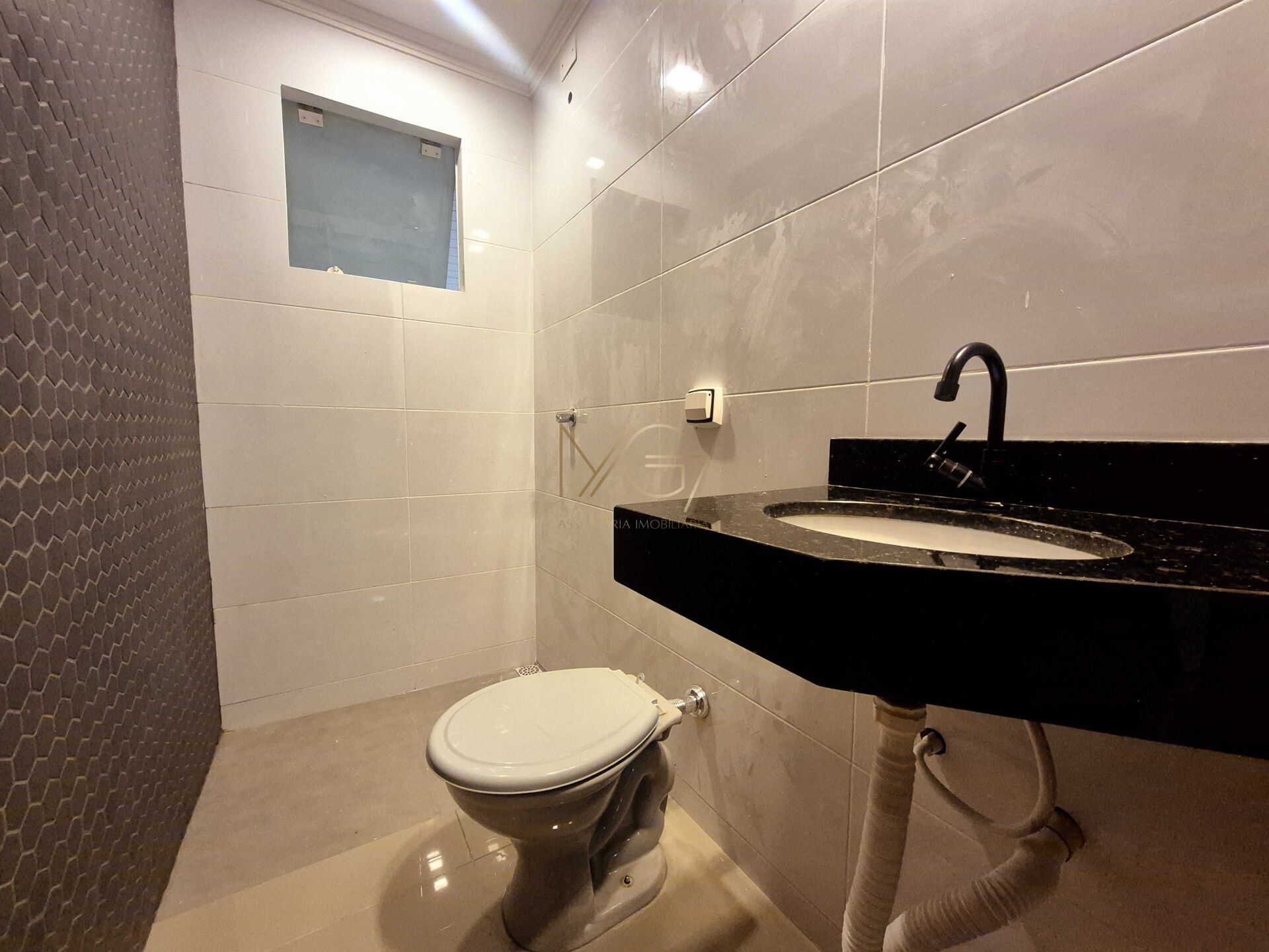 Casa à venda com 2 quartos, 56m² - Foto 17