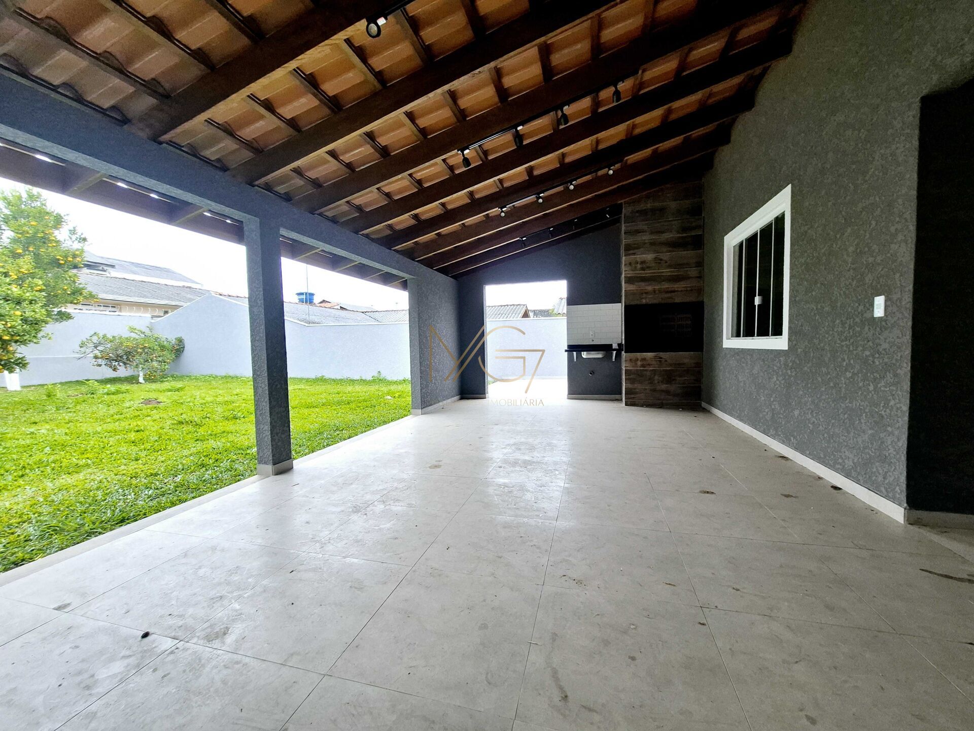 Casa à venda com 2 quartos, 150m² - Foto 12