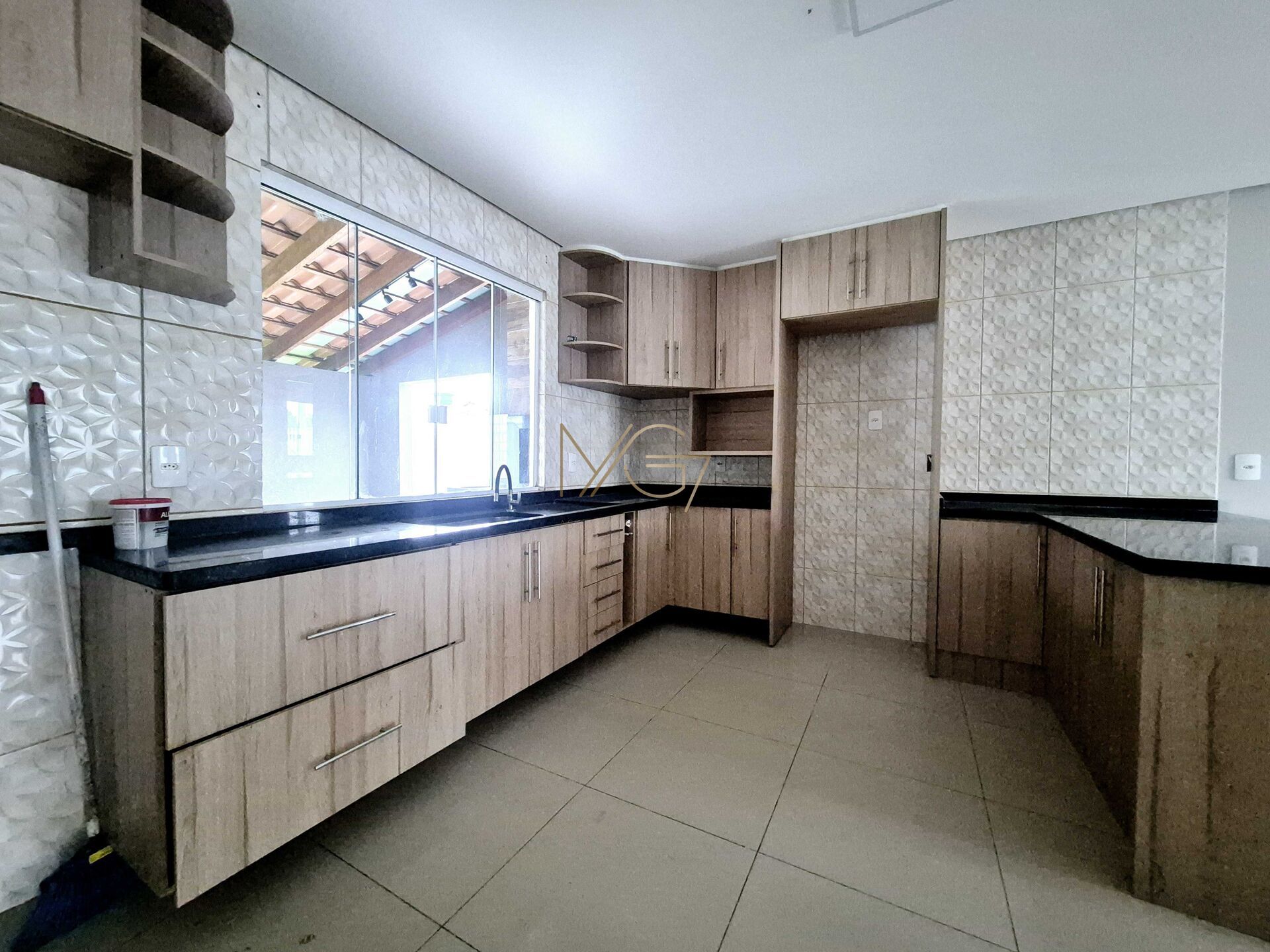 Casa à venda com 2 quartos, 150m² - Foto 6