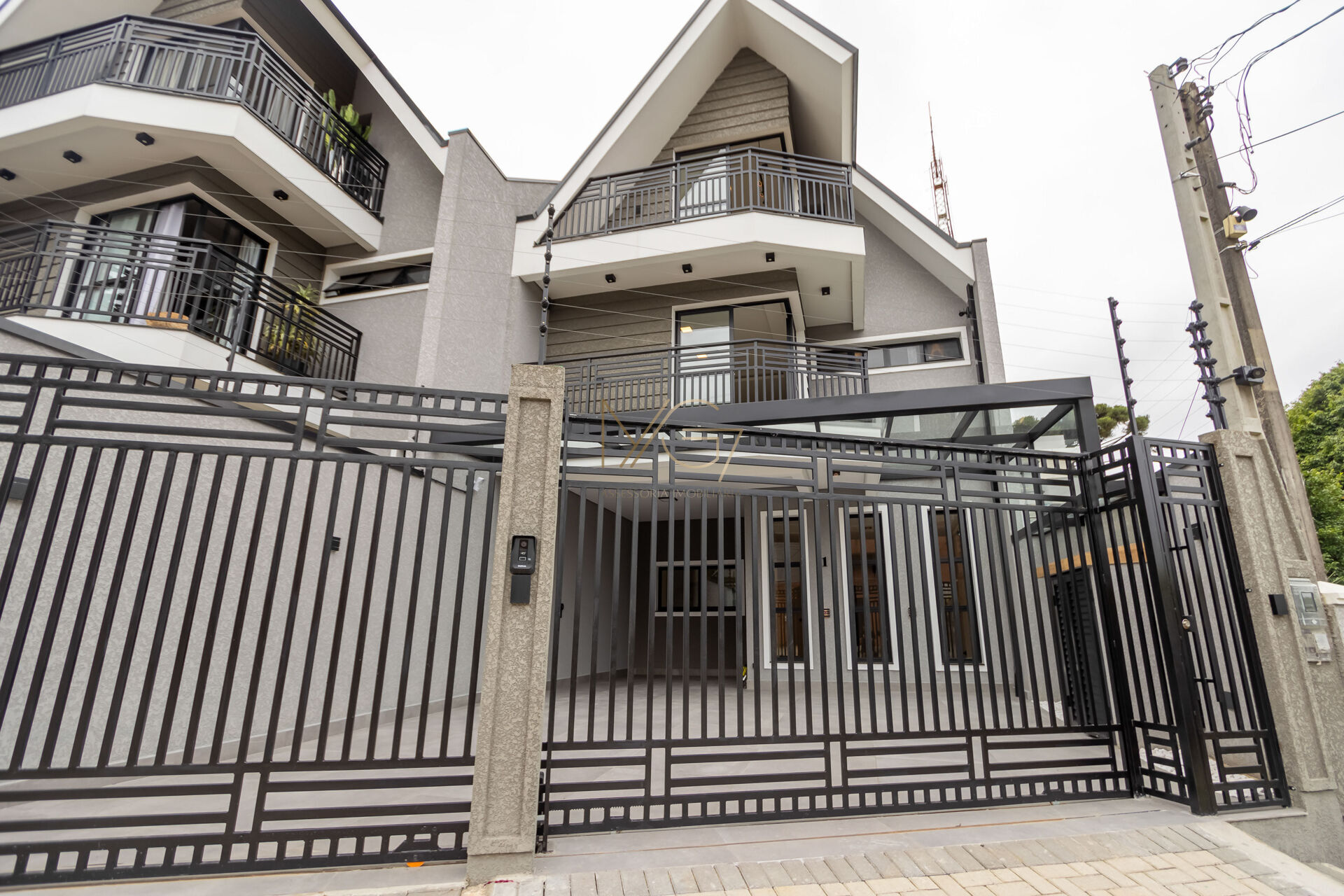 Sobrado, 3 quartos, 227 m² - Foto 1