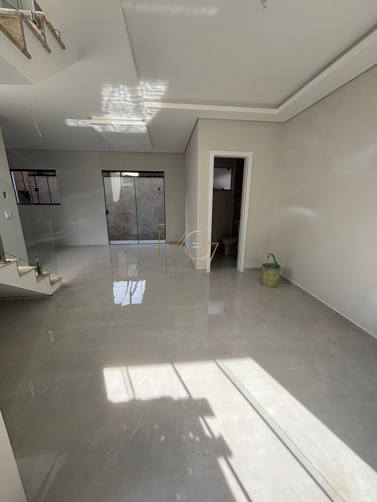 Casa à venda com 3 quartos, 99m² - Foto 5
