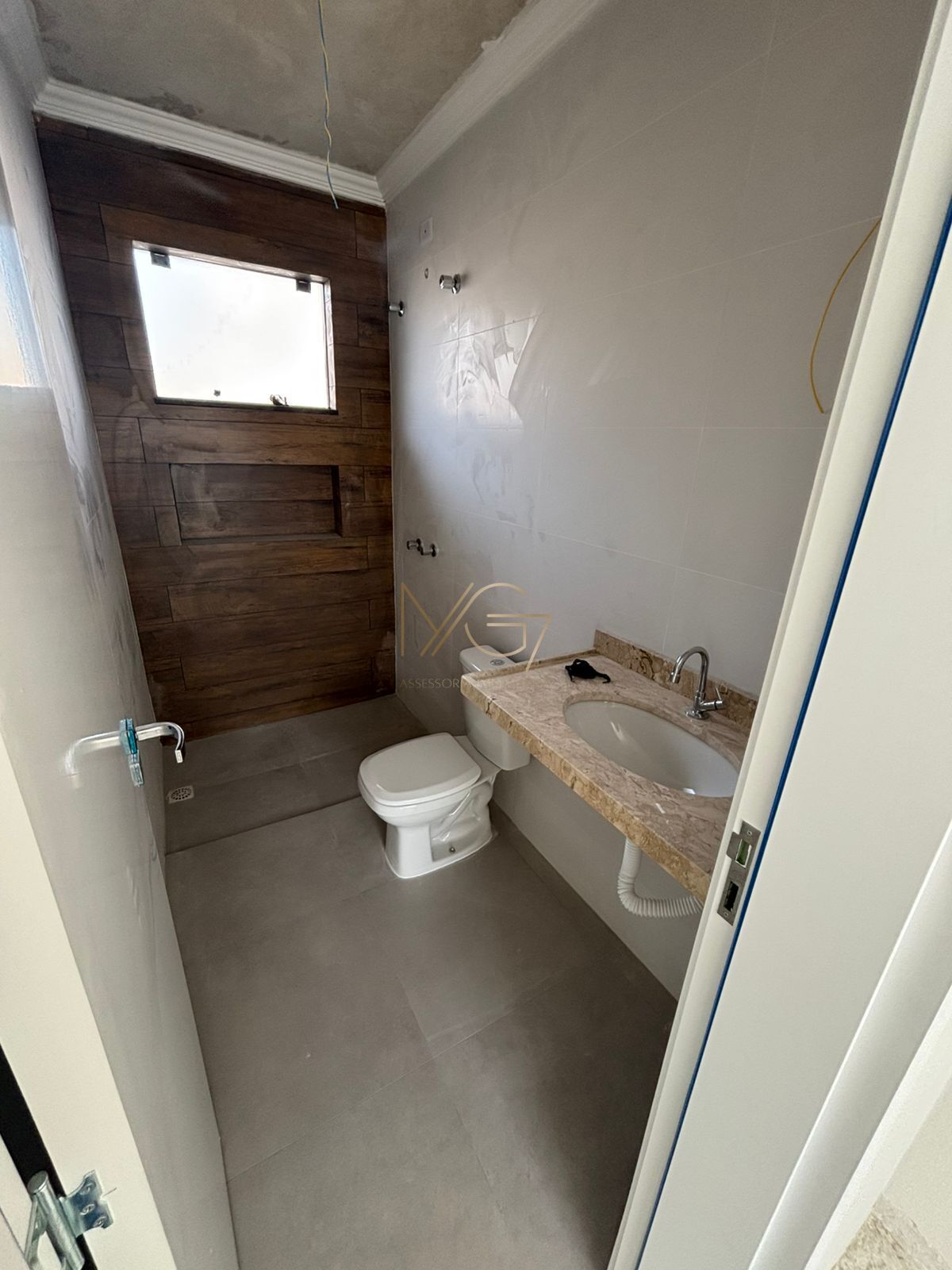 Casa à venda com 3 quartos, 99m² - Foto 11