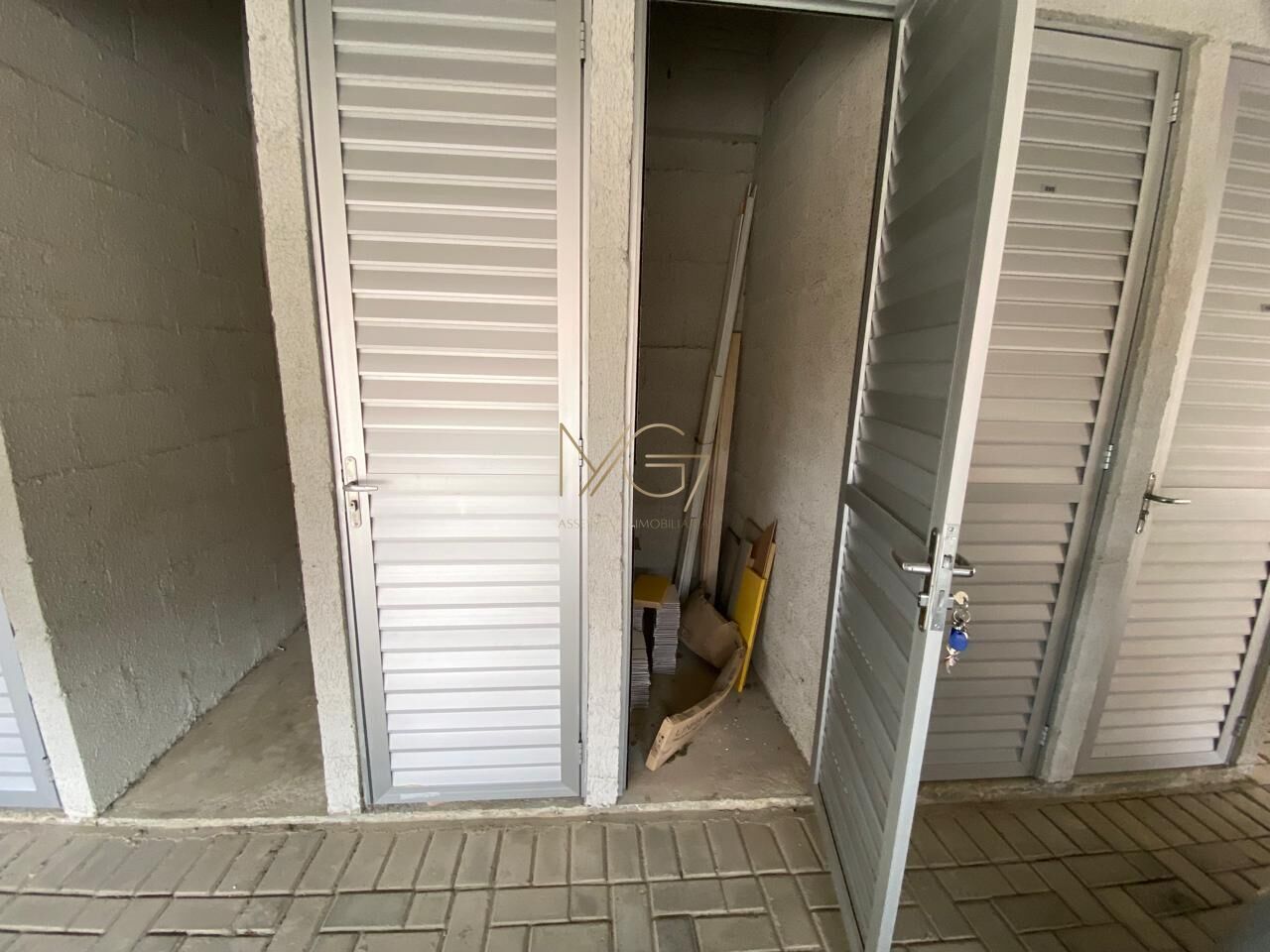 Apartamento à venda com 2 quartos, 75m² - Foto 36