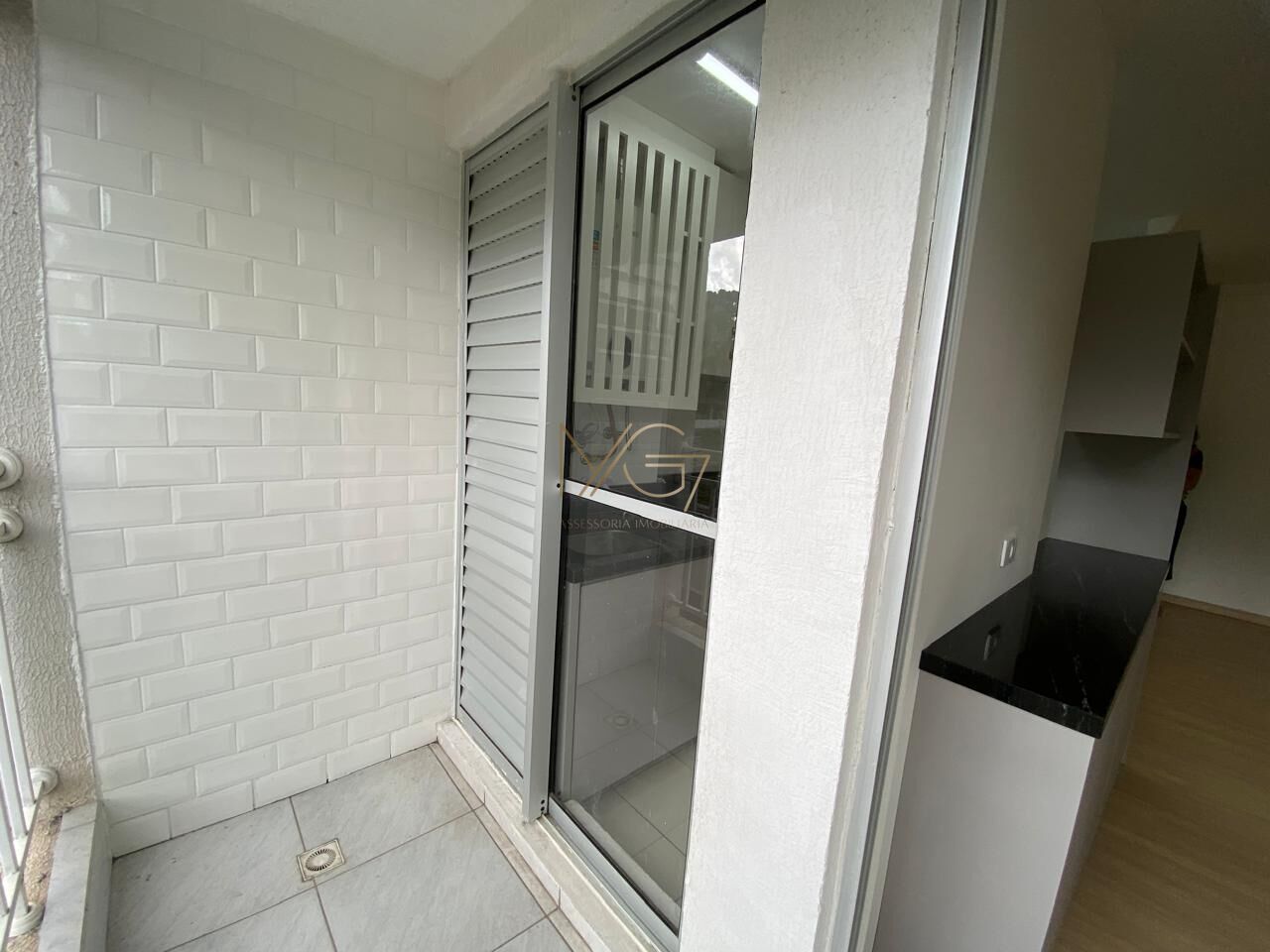 Apartamento à venda com 2 quartos, 75m² - Foto 10