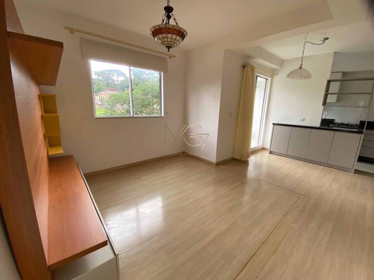 Apartamento à venda com 2 quartos, 75m² - Foto 4