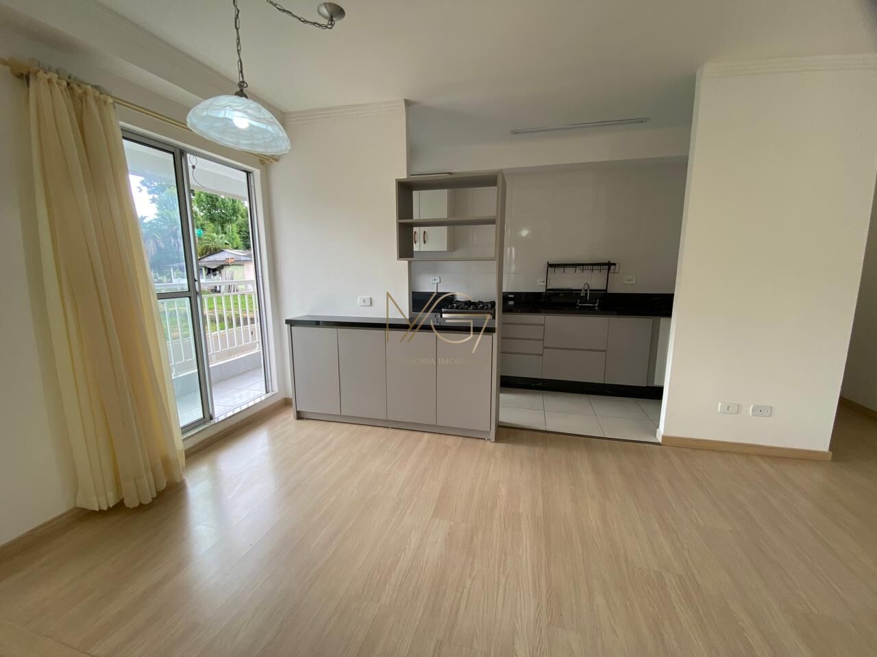 Apartamento à venda com 2 quartos, 75m² - Foto 5