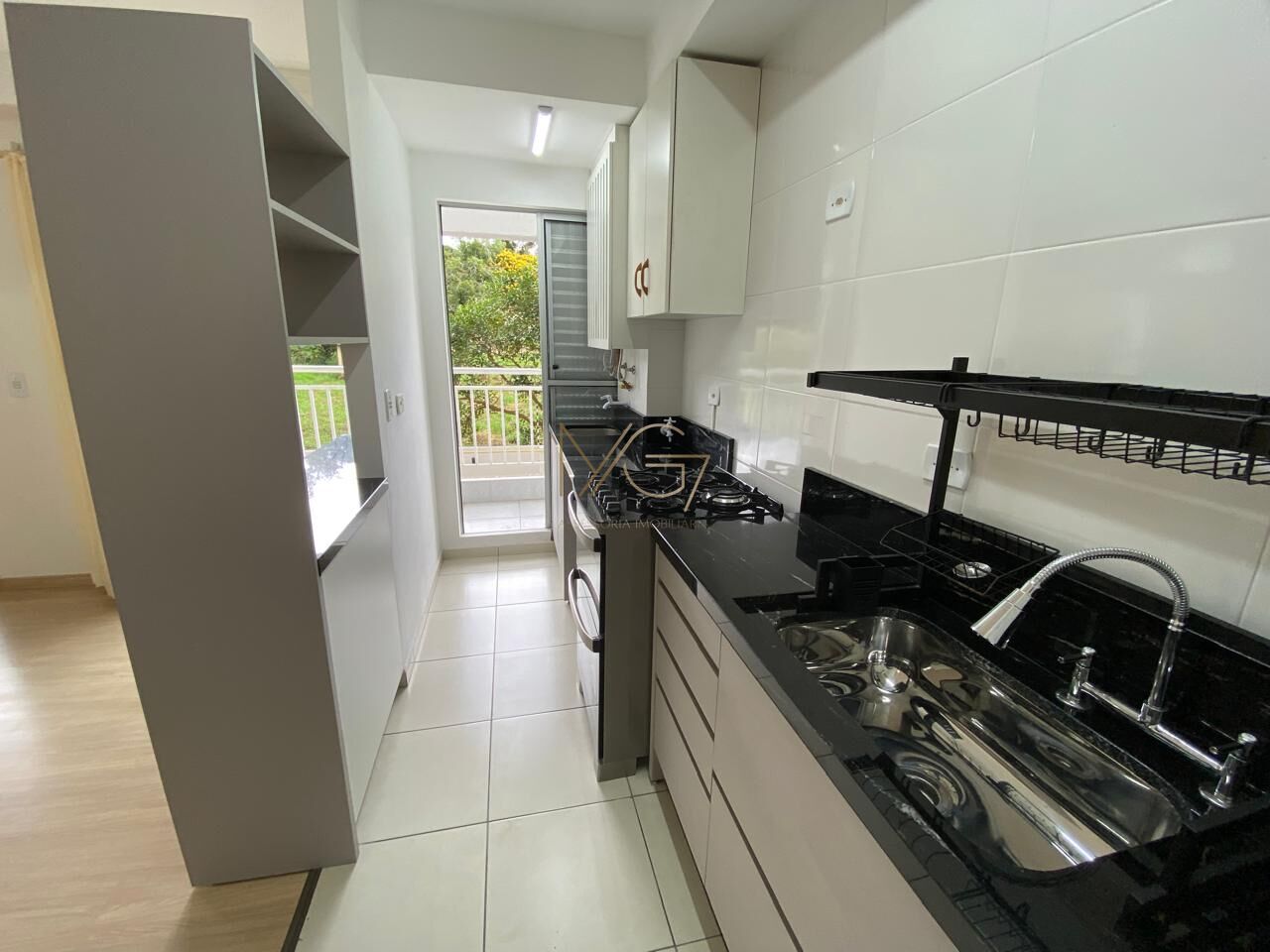 Apartamento à venda com 2 quartos, 75m² - Foto 14