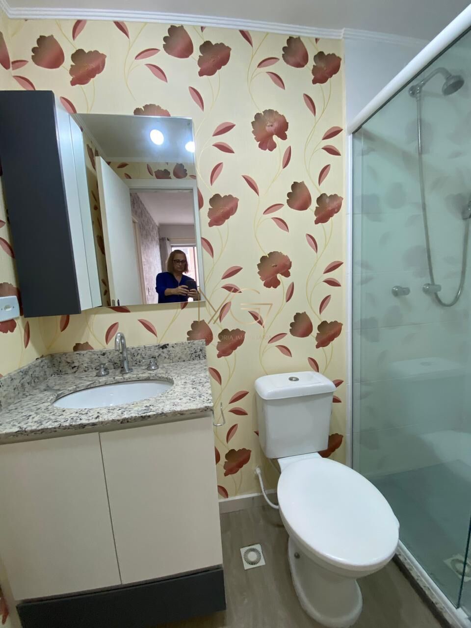 Apartamento à venda com 2 quartos, 75m² - Foto 33