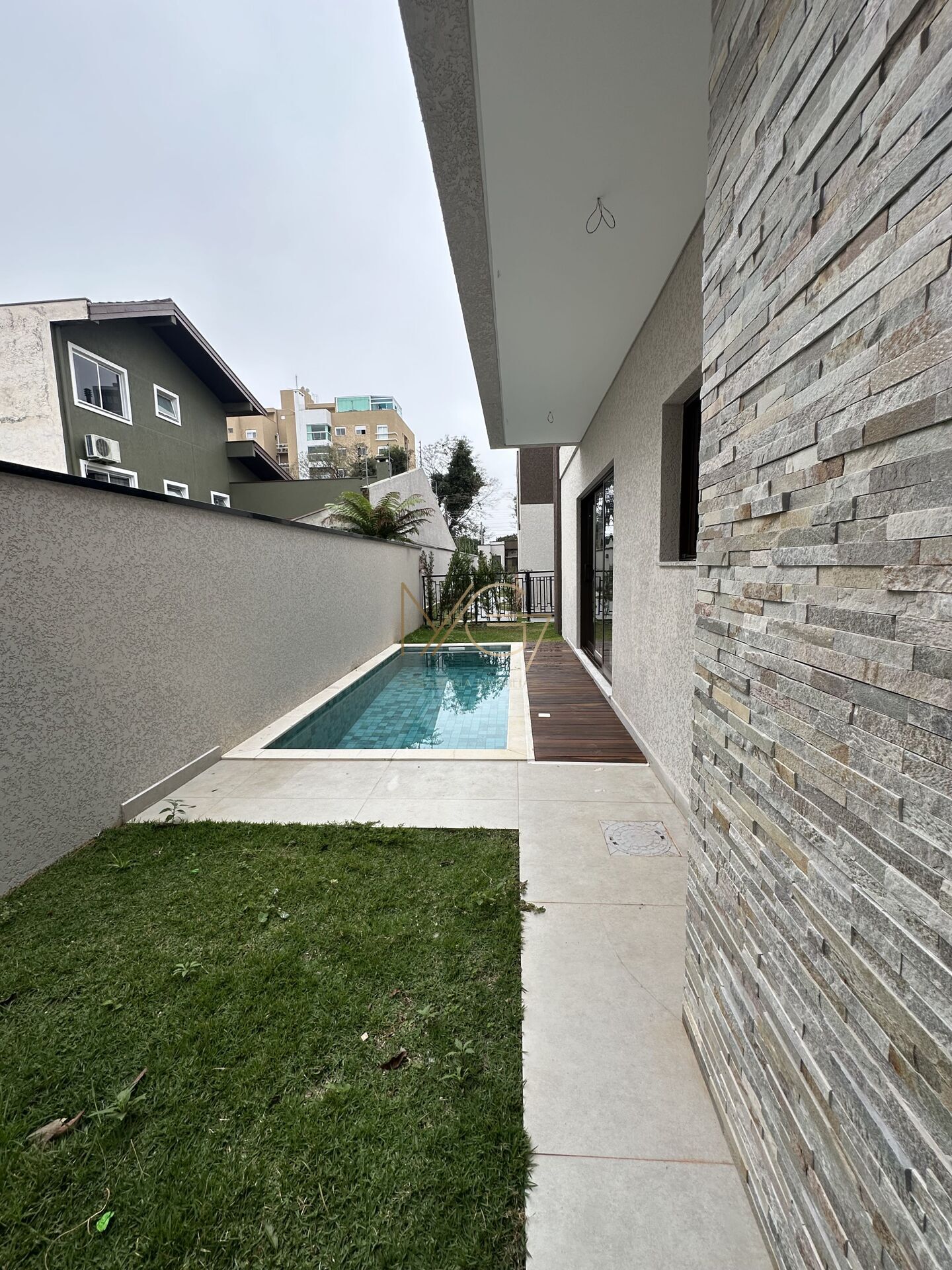 Sobrado à venda com 3 quartos, 302m² - Foto 6