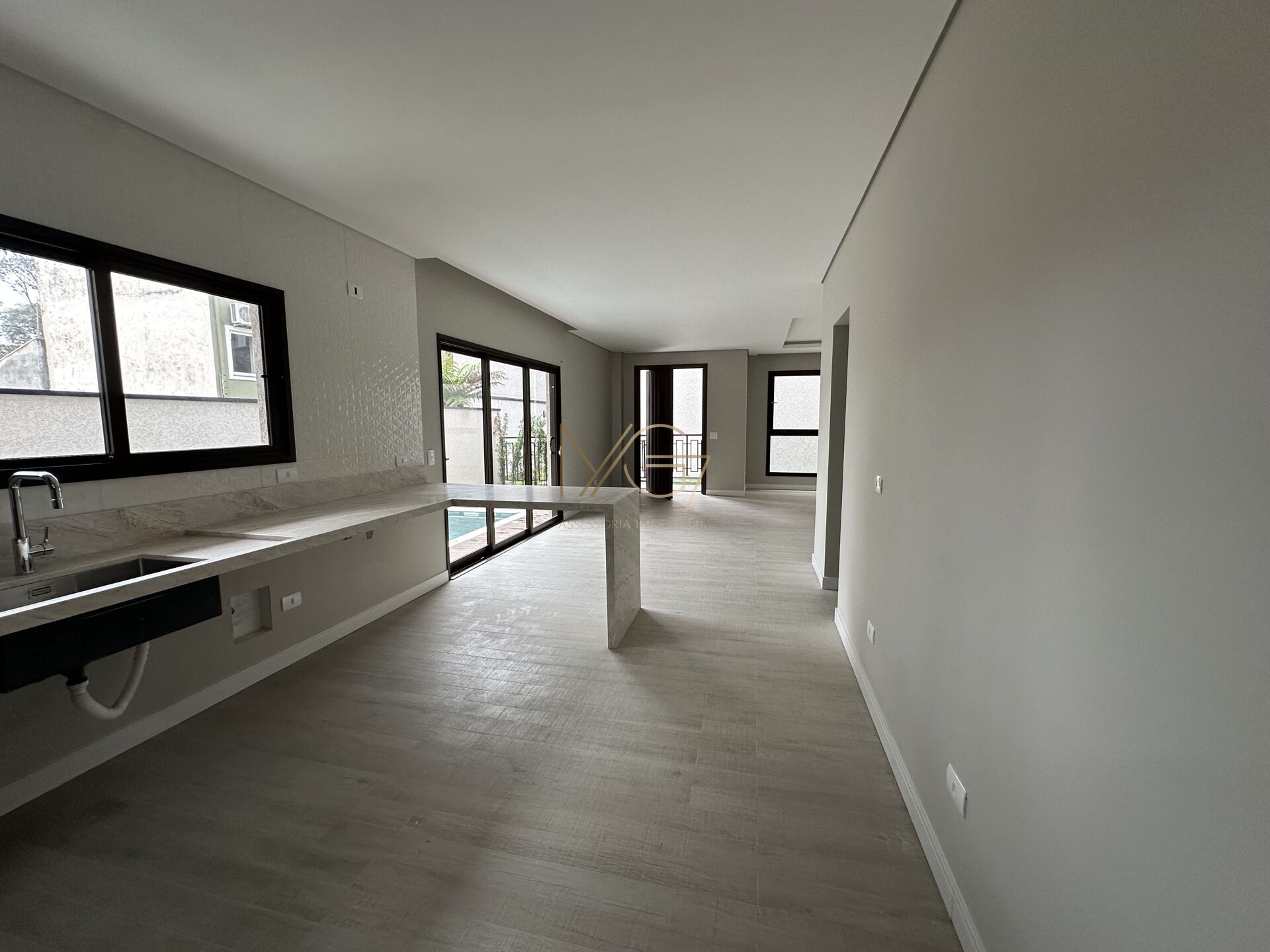 Sobrado à venda com 3 quartos, 302m² - Foto 11