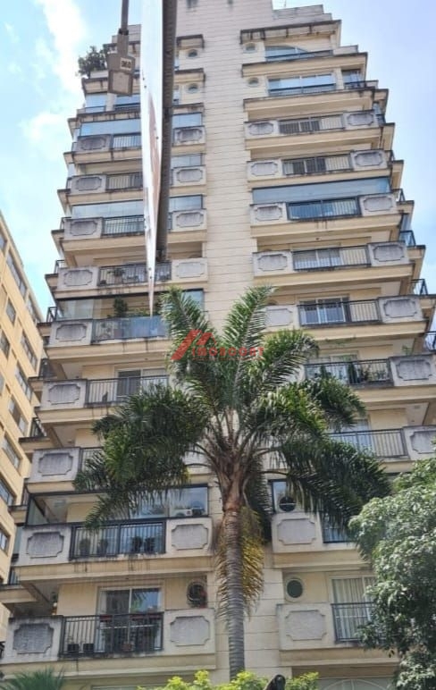 Apartamento à venda com 3 quartos, 212m² - Foto 36