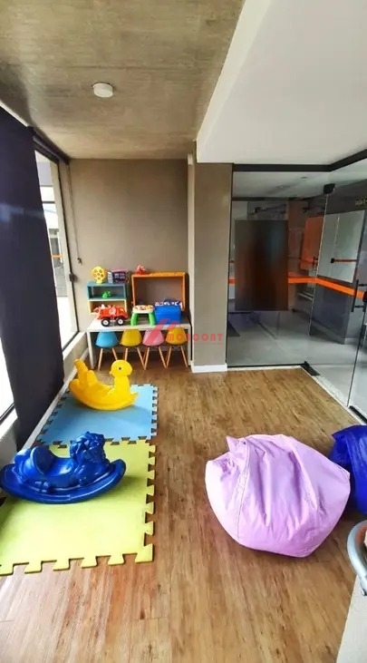 Apartamento à venda com 2 quartos, 70m² - Foto 28