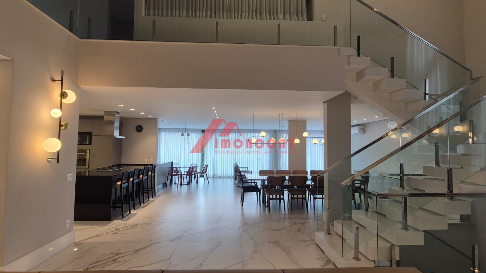 Sobrado para alugar com 4 quartos, 521m² - Foto 2