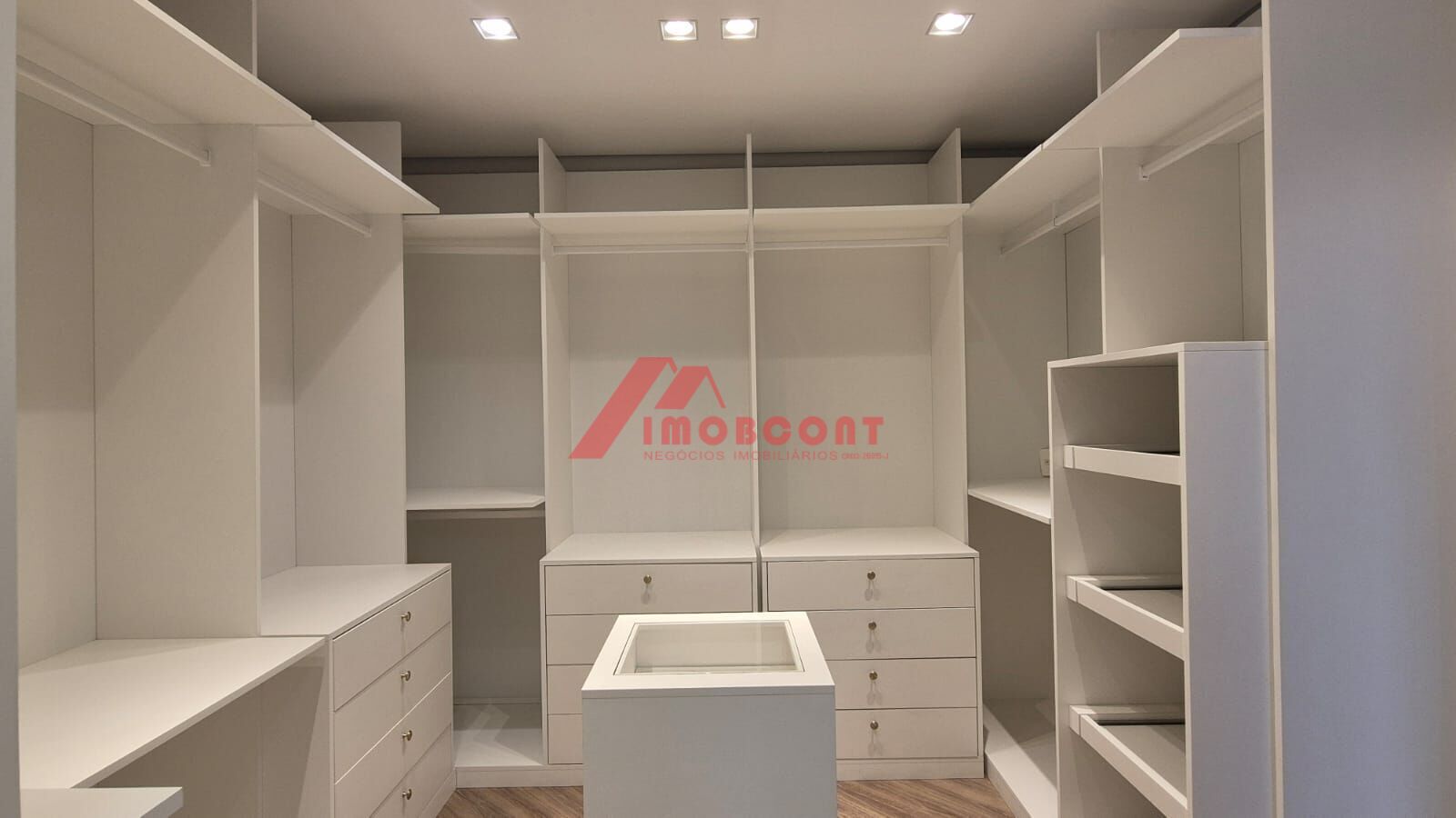 Sobrado para alugar com 4 quartos, 521m² - Foto 22