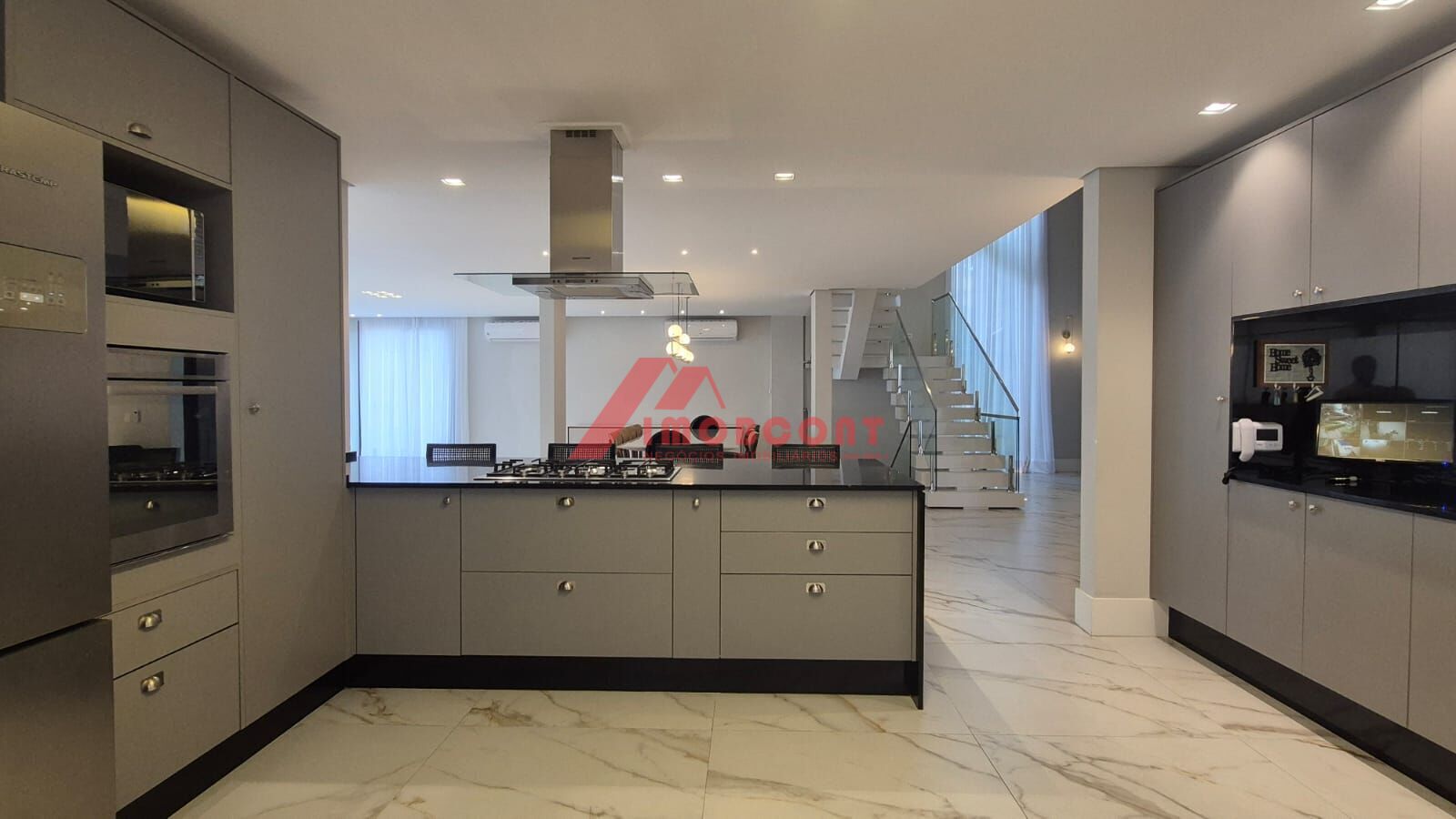Sobrado para alugar com 4 quartos, 521m² - Foto 11