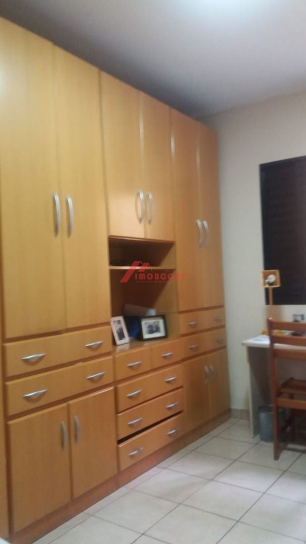 Casa à venda com 5 quartos, 210m² - Foto 52