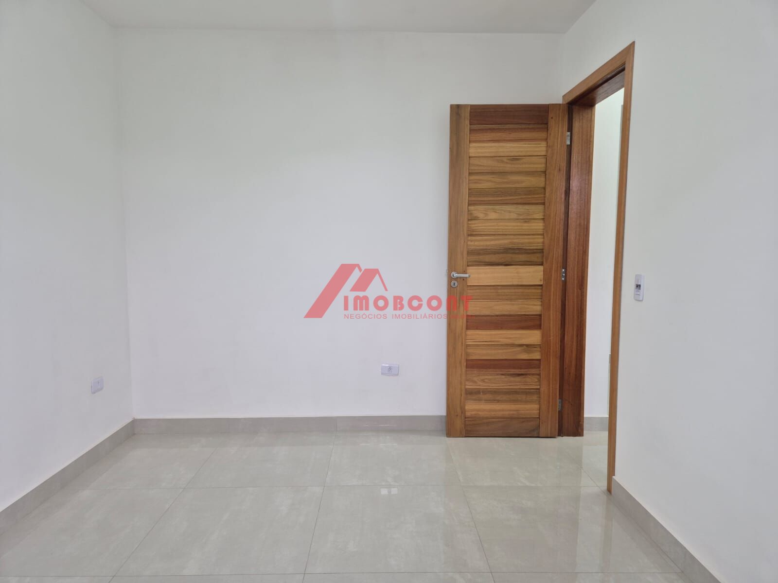 Apartamento para alugar com 2 quartos, 30m² - Foto 13