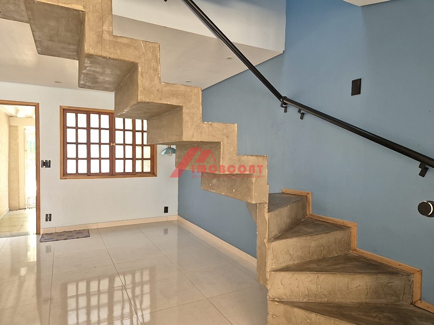 Casa à venda com 2 quartos, 100m² - Foto 4