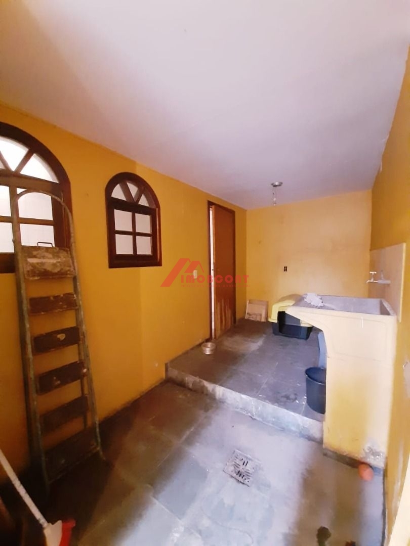 Casa à venda com 2 quartos, 180m² - Foto 20