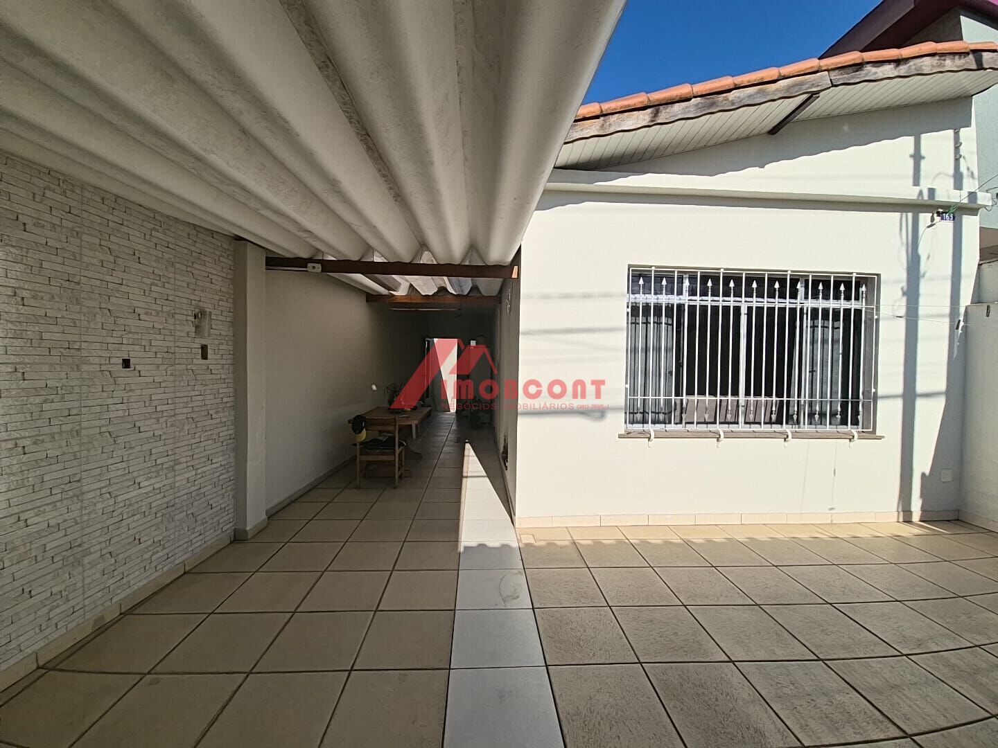 Casa à venda com 3 quartos, 125m² - Foto 2