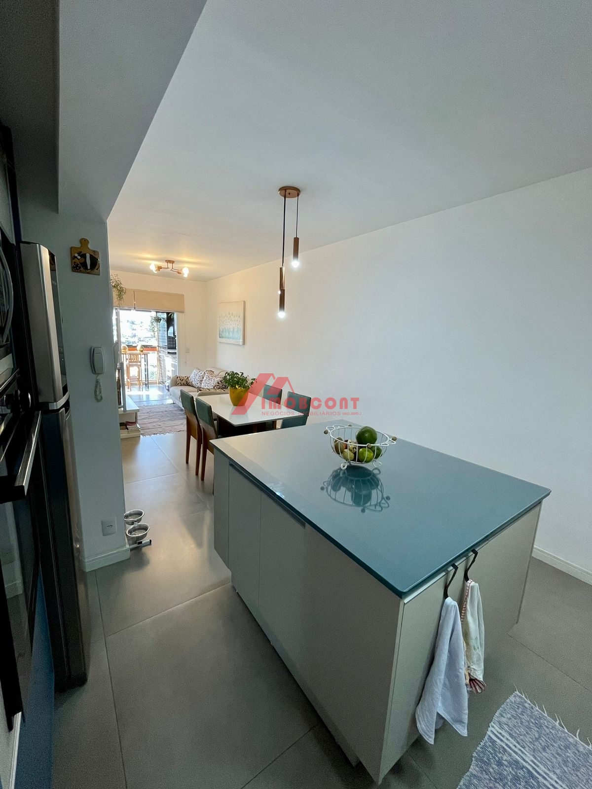 Apartamento à venda com 2 quartos, 70m² - Foto 7