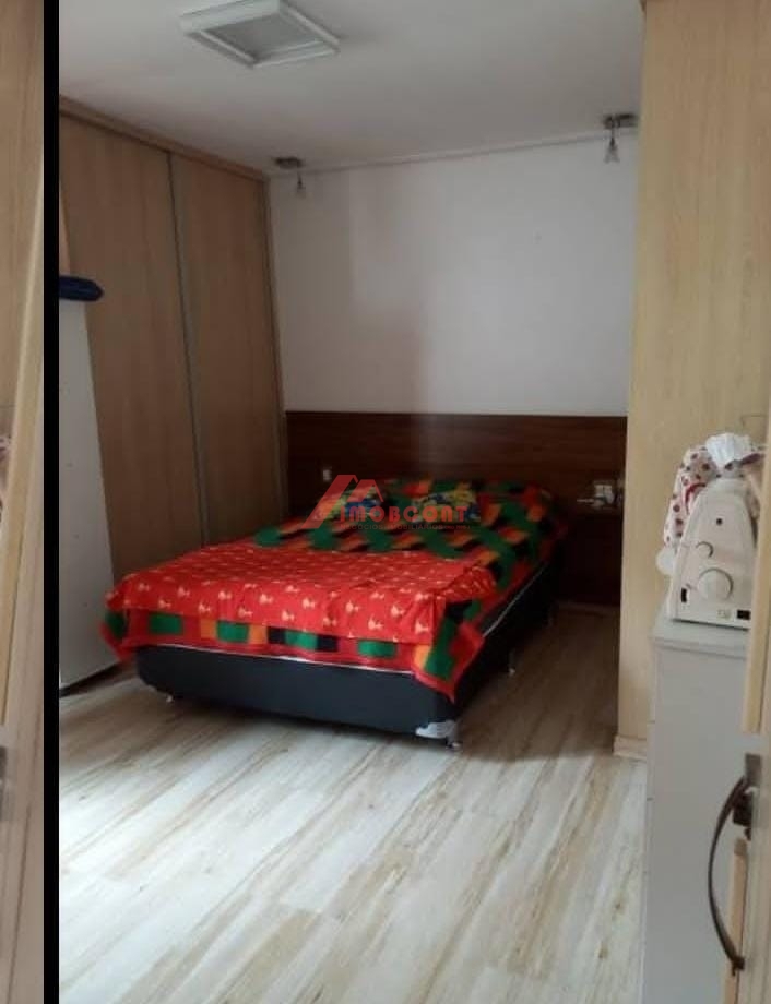 Casa à venda com 2 quartos, 100m² - Foto 8