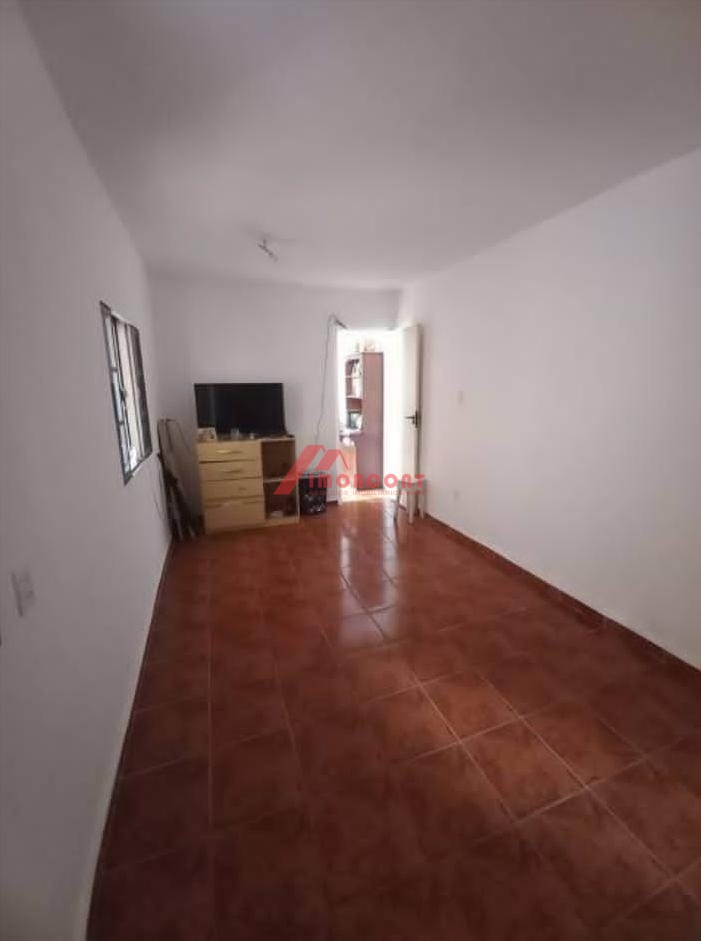 Casa à venda com 2 quartos, 100m² - Foto 13