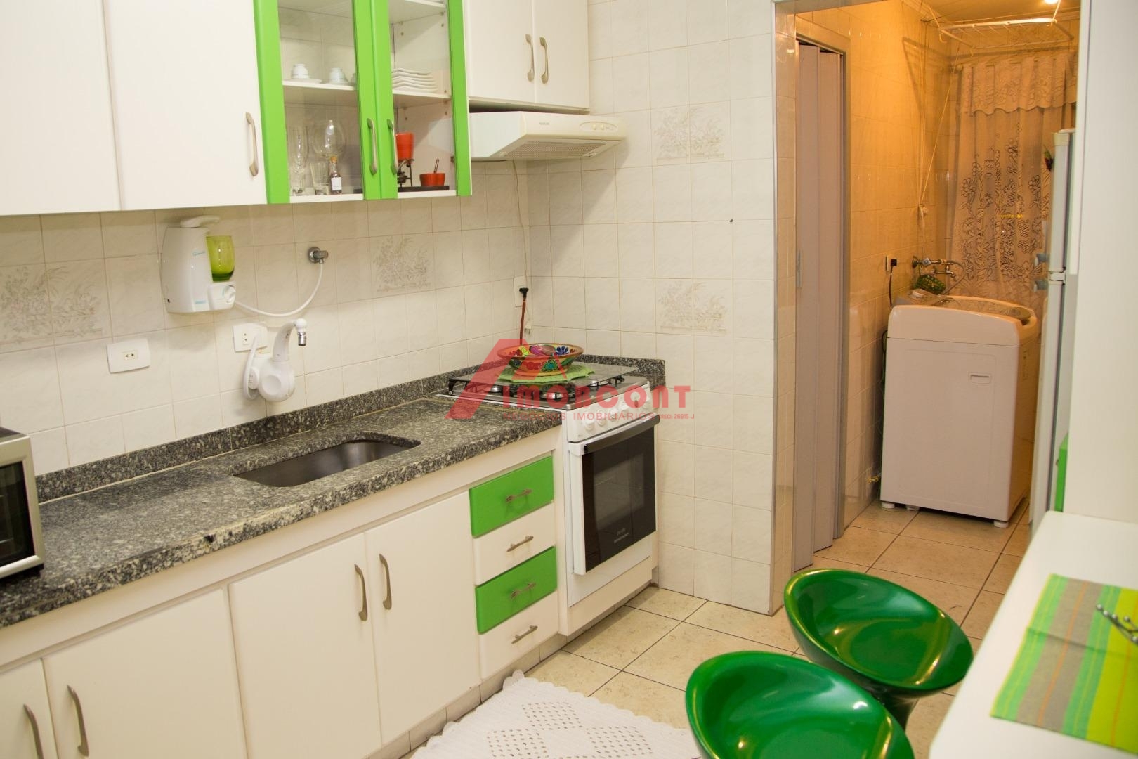 Apartamento à venda com 2 quartos, 60m² - Foto 4