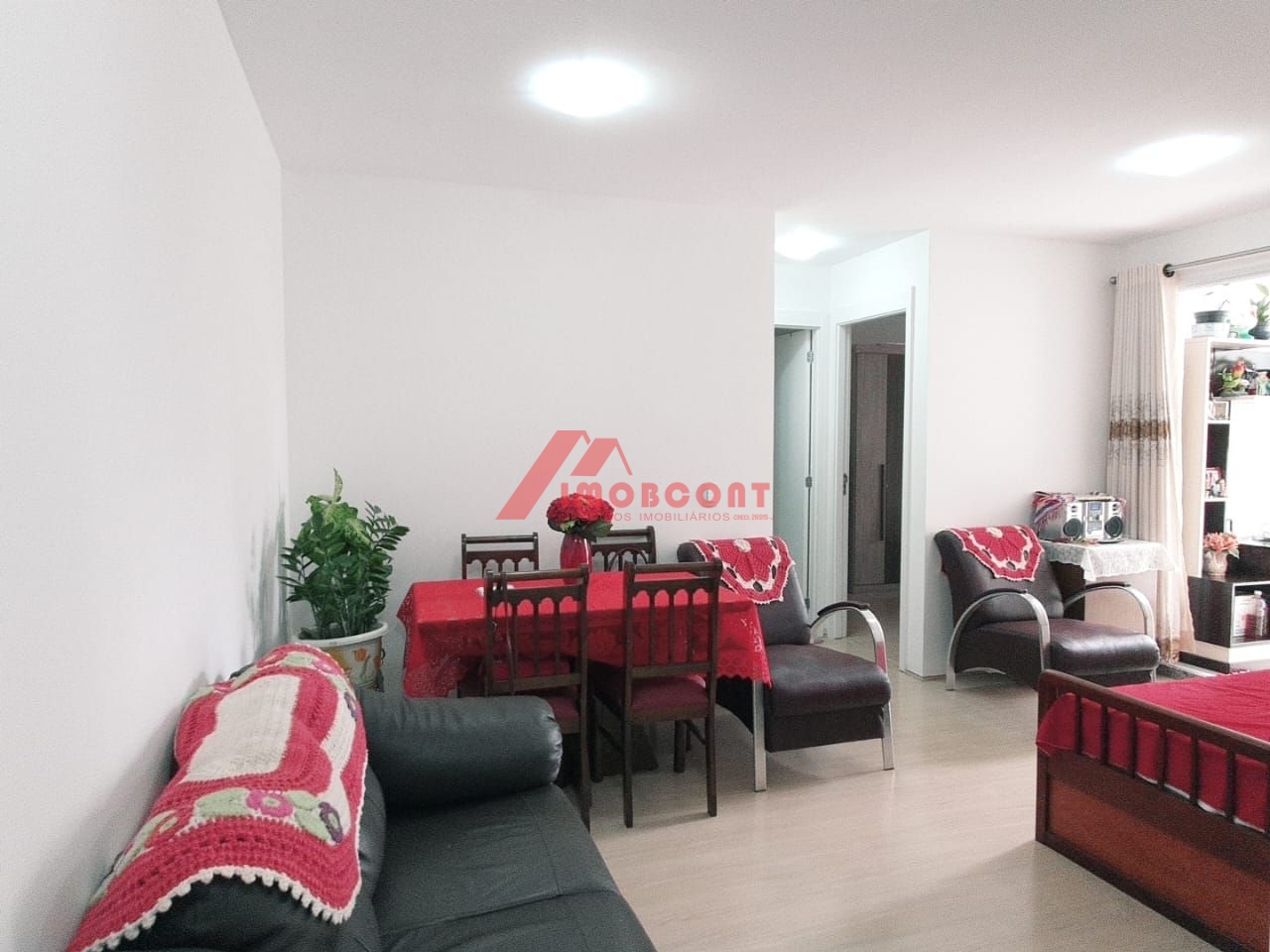 Apartamento à venda com 1 quarto, 45m² - Foto 2