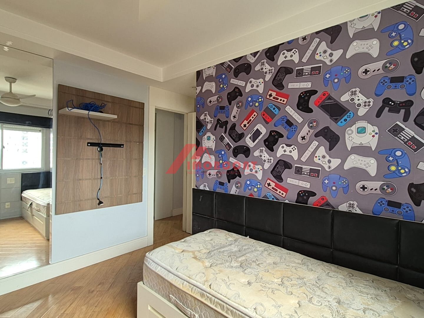 Apartamento à venda com 4 quartos, 235m² - Foto 29