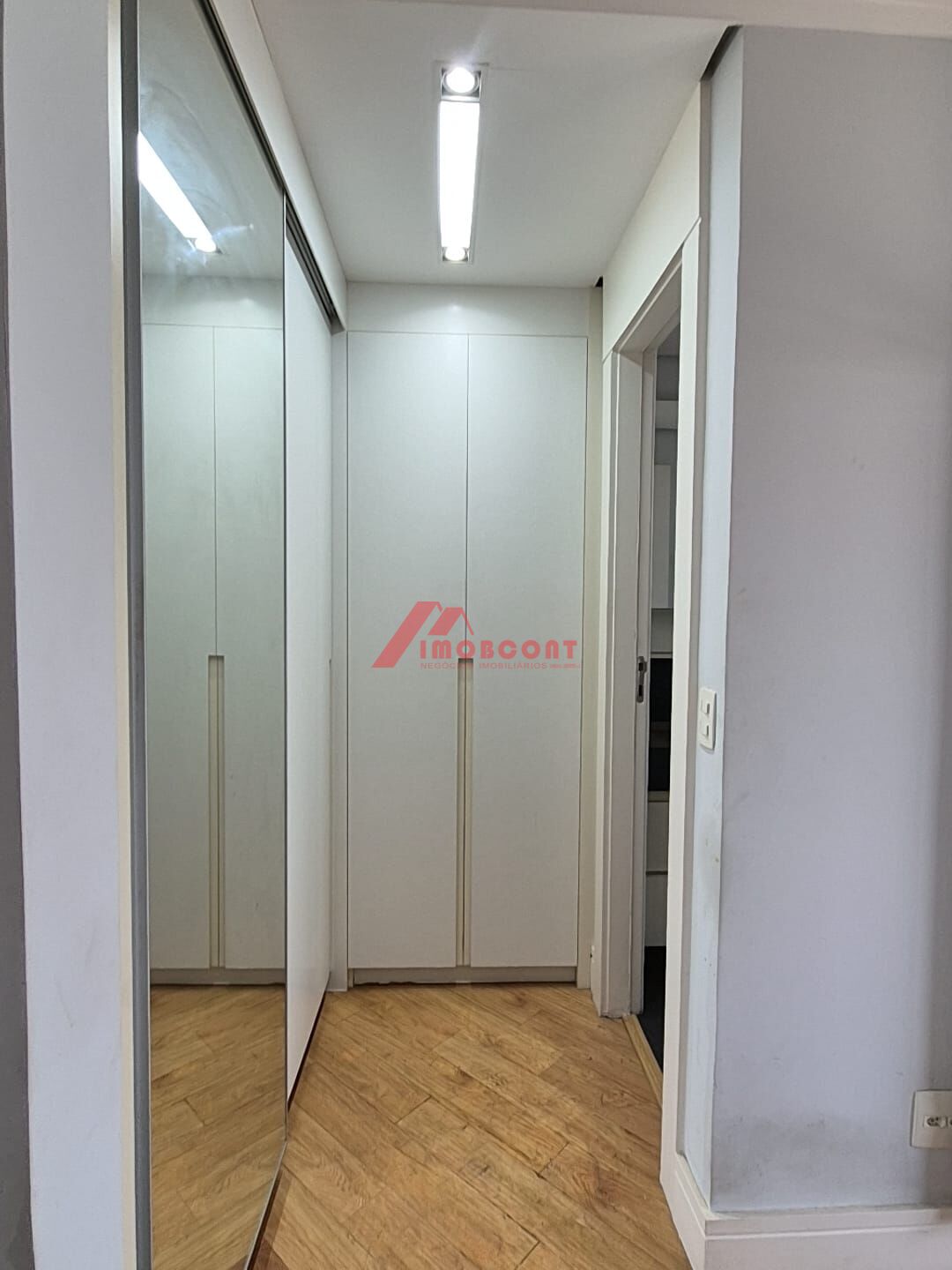 Apartamento à venda com 4 quartos, 235m² - Foto 32