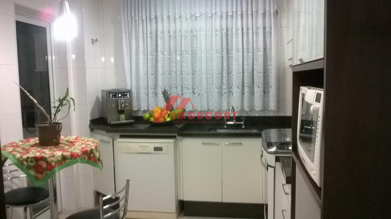 Apartamento à venda com 3 quartos, 141m² - Foto 12