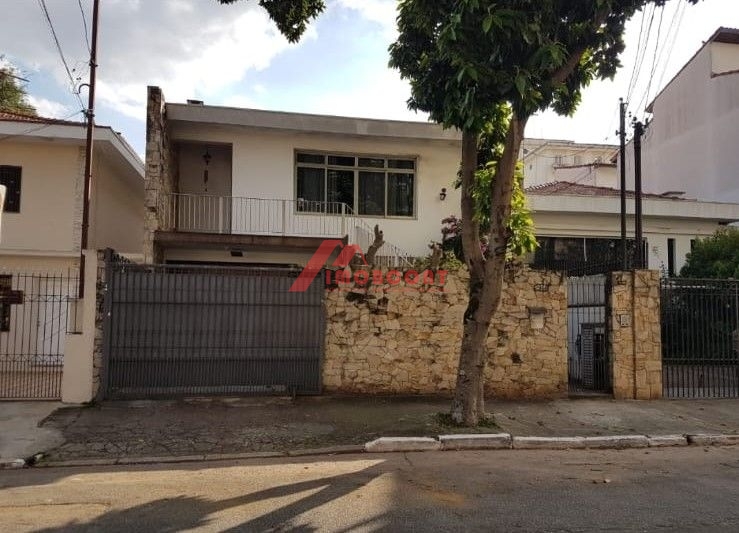 Casa para alugar com 4 quartos, 470m² - Foto 1