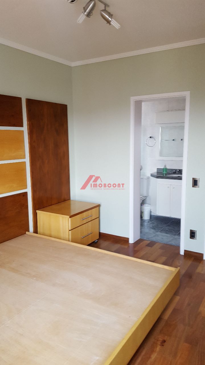 Apartamento para alugar com 3 quartos, 100m² - Foto 14