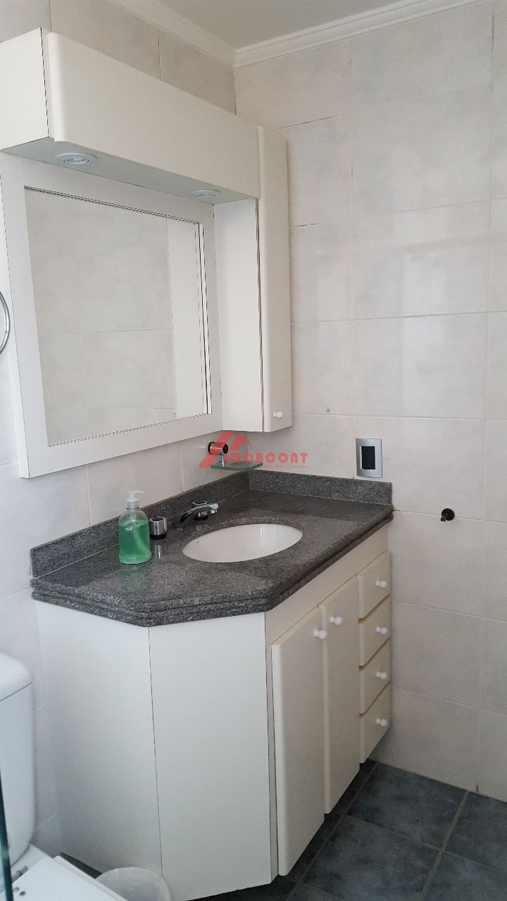 Apartamento para alugar com 3 quartos, 100m² - Foto 16