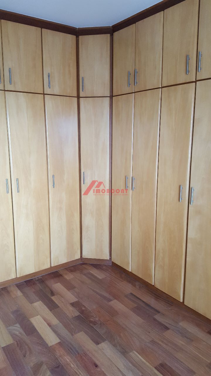 Apartamento para alugar com 3 quartos, 100m² - Foto 17