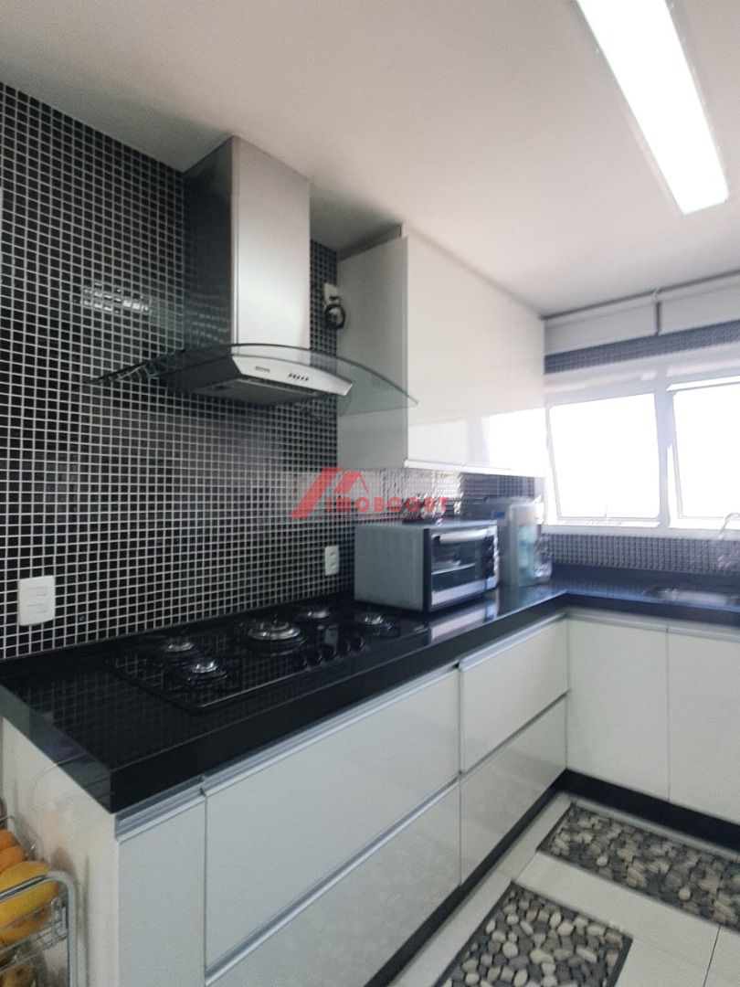 Apartamento à venda com 4 quartos, 217m² - Foto 43