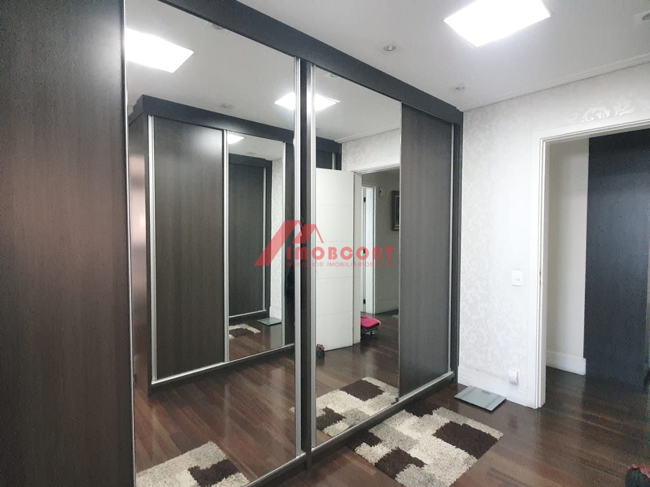 Apartamento à venda com 4 quartos, 217m² - Foto 27