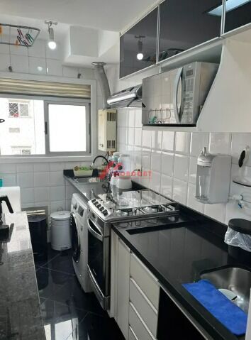 Apartamento à venda com 2 quartos, 48m² - Foto 15