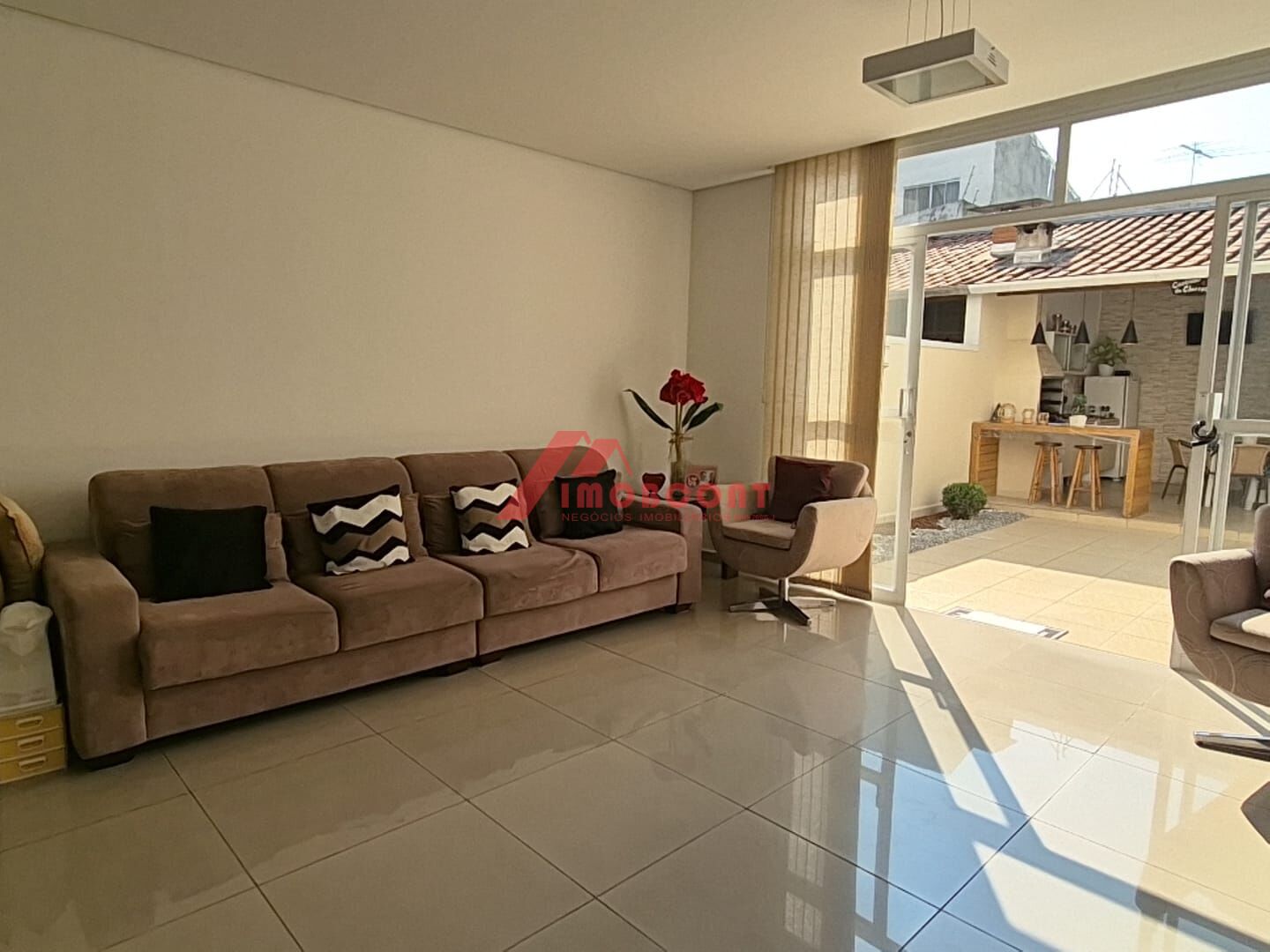 Sobrado à venda com 3 quartos, 162m² - Foto 4