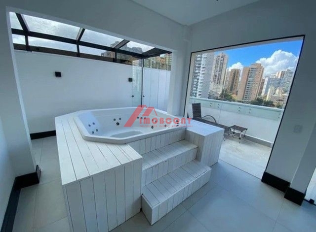 Apartamento à venda com 3 quartos, 212m² - Foto 6